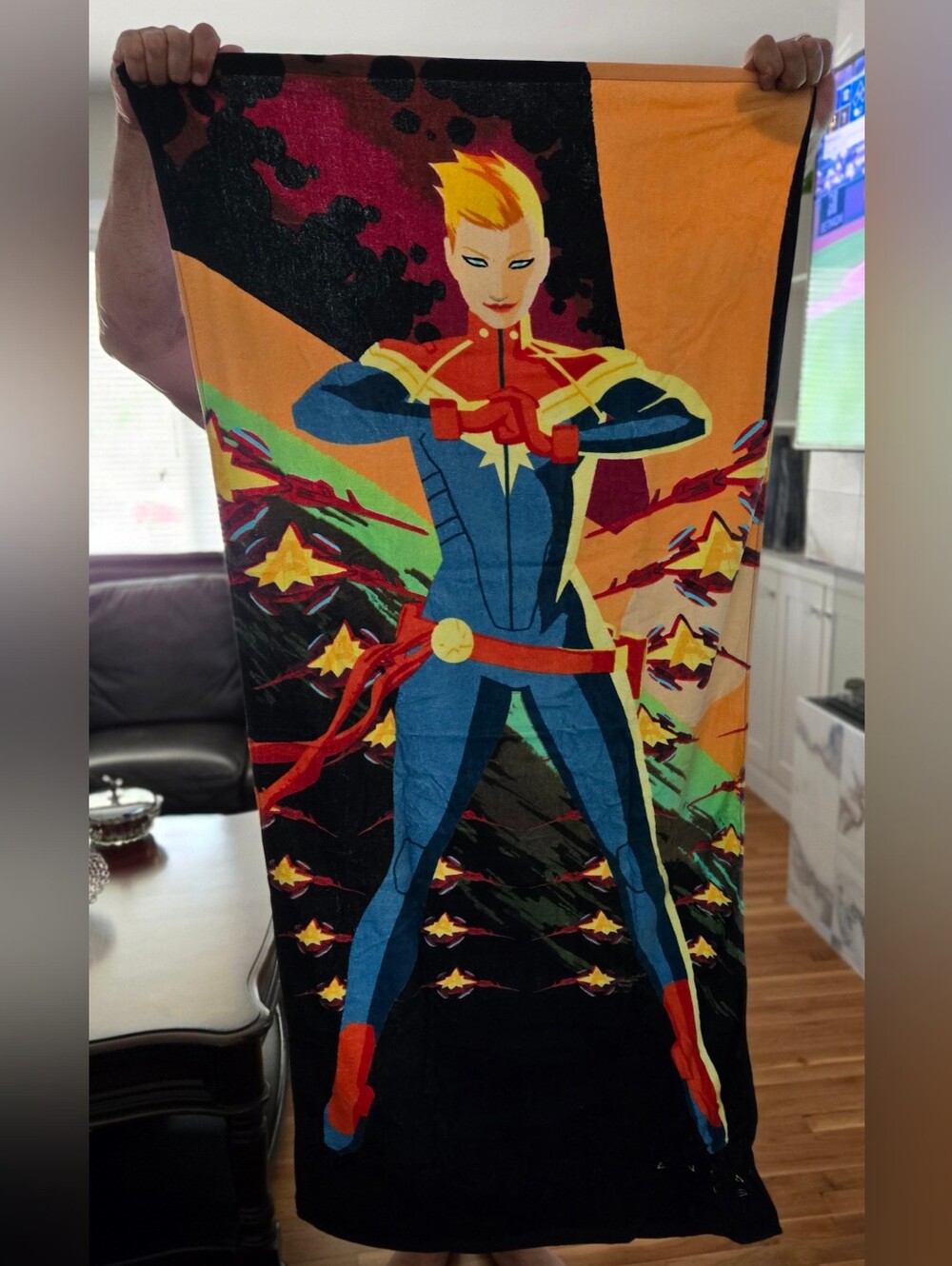 Captain Marvel (Carol Danvers) Graphic Beach Towel - Lootcrate